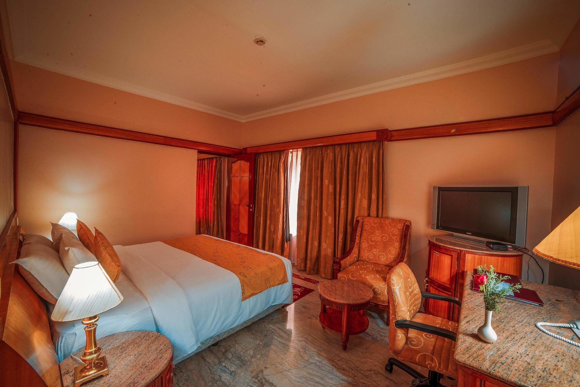 Raj Park Hotel Chennai Exterior foto