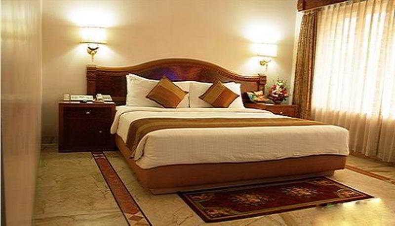 Raj Park Hotel Chennai Exterior foto